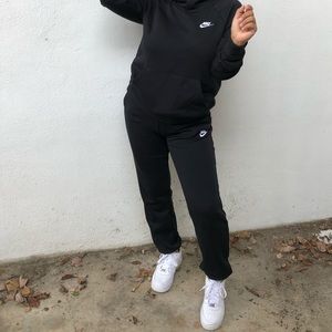 Nike sweatsuit
